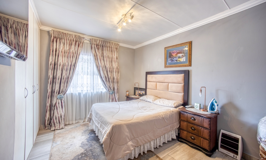 4 Bedroom Property for Sale in Beacon Bay Eastern Cape